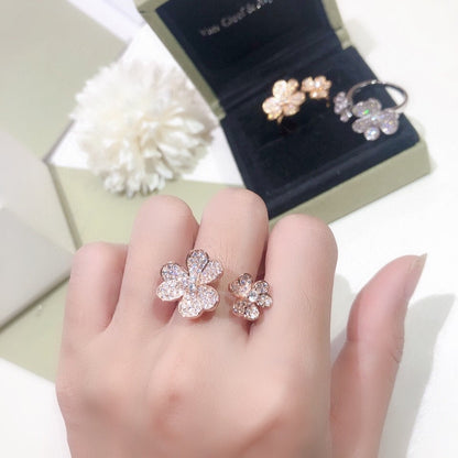 18K Celestial Frivole Between the Finger Ring