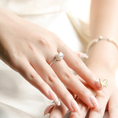 ELVORIA 5mm Moissanite Flower Ring GRA – Platinum Plated 925 Sterling Silver