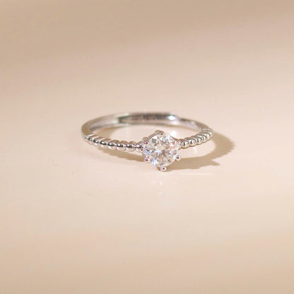 ELVORIA 5mm Moissanite Ring GRA ELVDA126 – Platinum Plated 925 Sterling Silver (Adjustable)