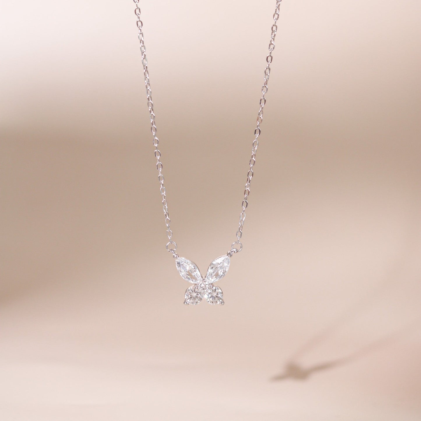 ELVORIA Lynn Butterfly Moissanite Necklace 4mm – Platinum Plated 925 Sterling Silver (GRA Certified)