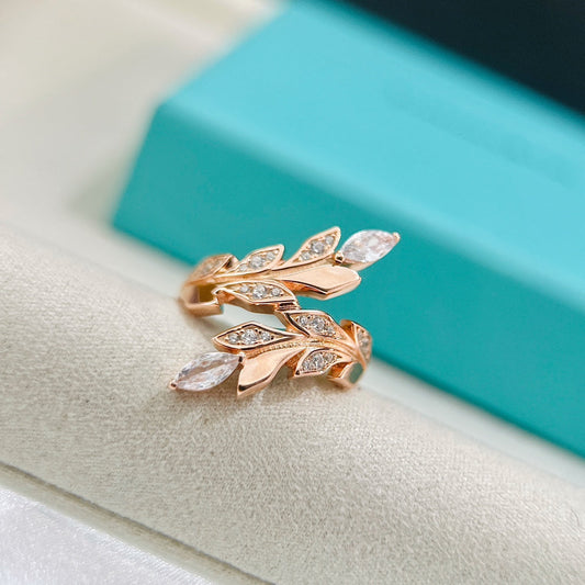 18K Celestial T Victoria Vine Bypass Ring