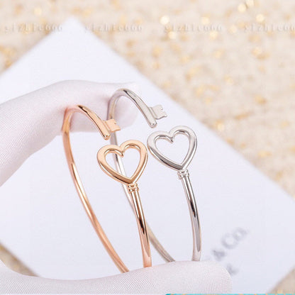 18K Celestial T Heart Key Wire Bracelet