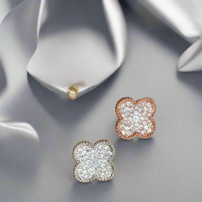 18K Celestial Magic Alhambra Diamond Ring